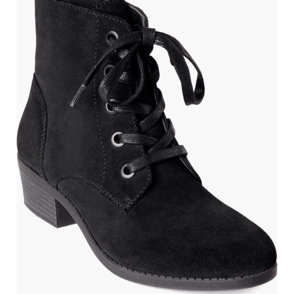 Aqua Diva Darie Waterproof Bootie size 8.5 Lace up They run small. NIB